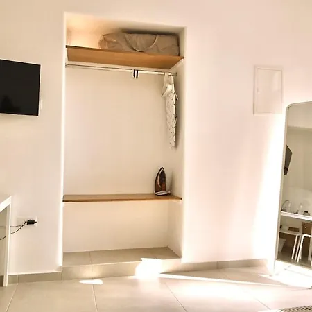 Ferienhaus Elenitas Flat, Steps To The Windmills & Fabrika *