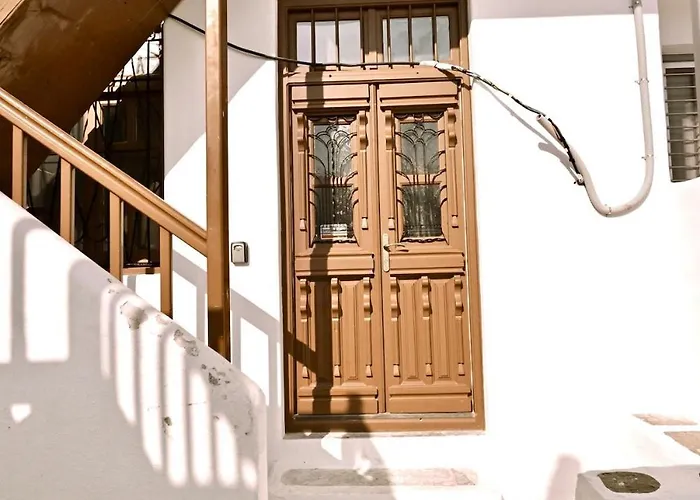 Dom wakacyjny Elenitas Flat, Steps To The Windmills & Fabrika Mykonos Town